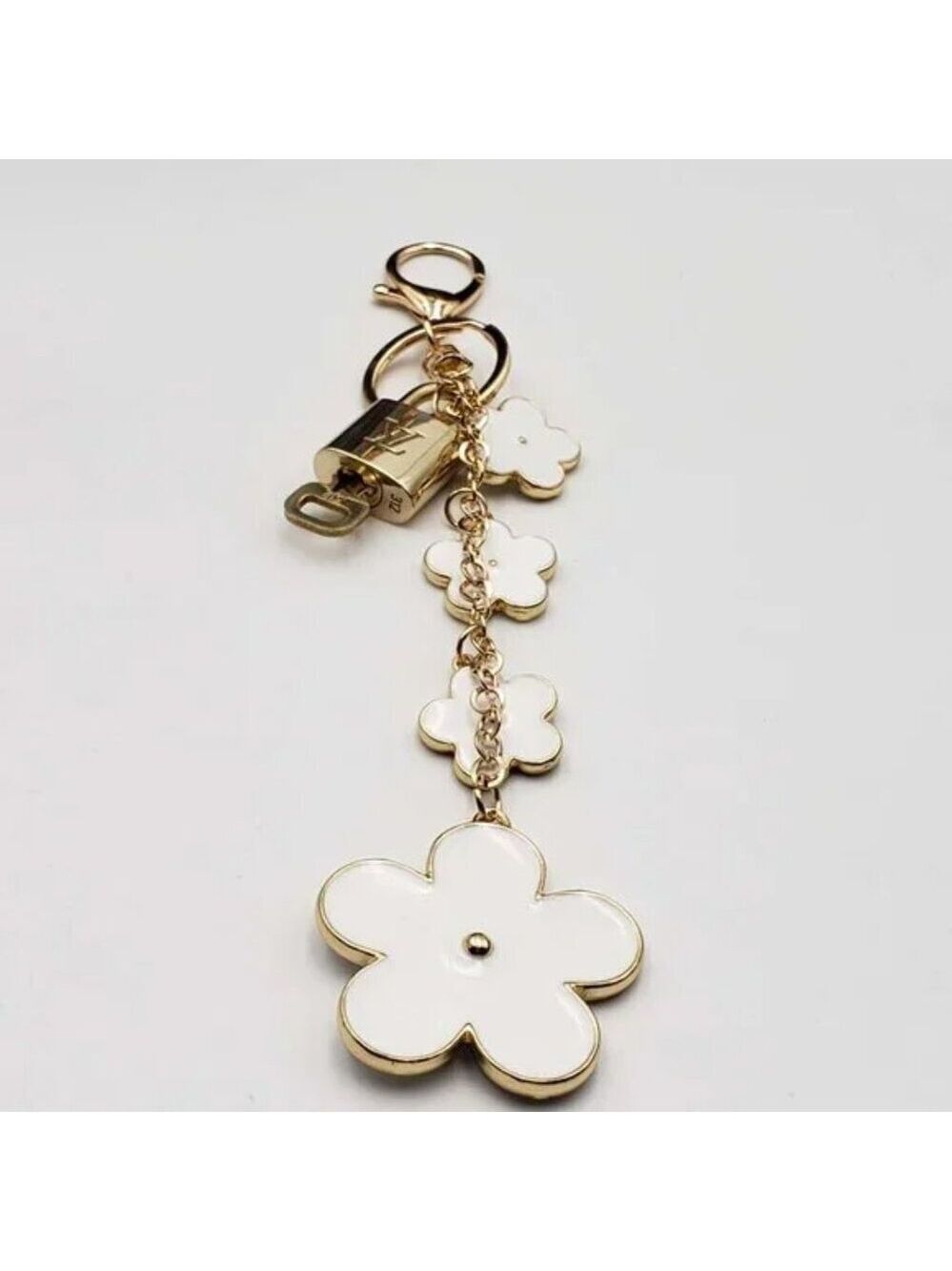 LV Gold Padlock Authentic 🔑 Luxury Bag Charm w/ Unbranded Flower Keychain - Picture 5 of 6